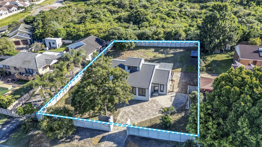 To Let 3 Bedroom Property for Rent in Beacon Bay Eastern Cape